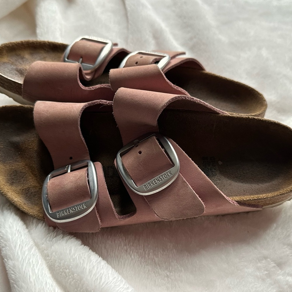 Birkenstock Arizona Double Buckle Sandals in Mauve Pink